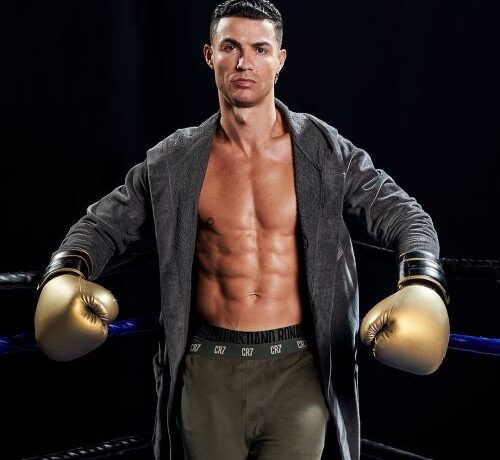 cristiano ronaldo em ringue de boxe