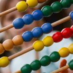ábaco cores criança escola matemática aprendizagem
