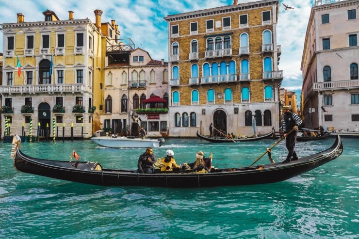 gôndola veneza agua canal italia