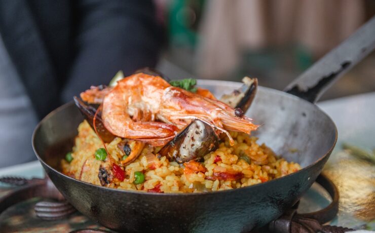 Paella riso frutti di mare risotto spagna