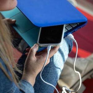 smartphone charging laptop