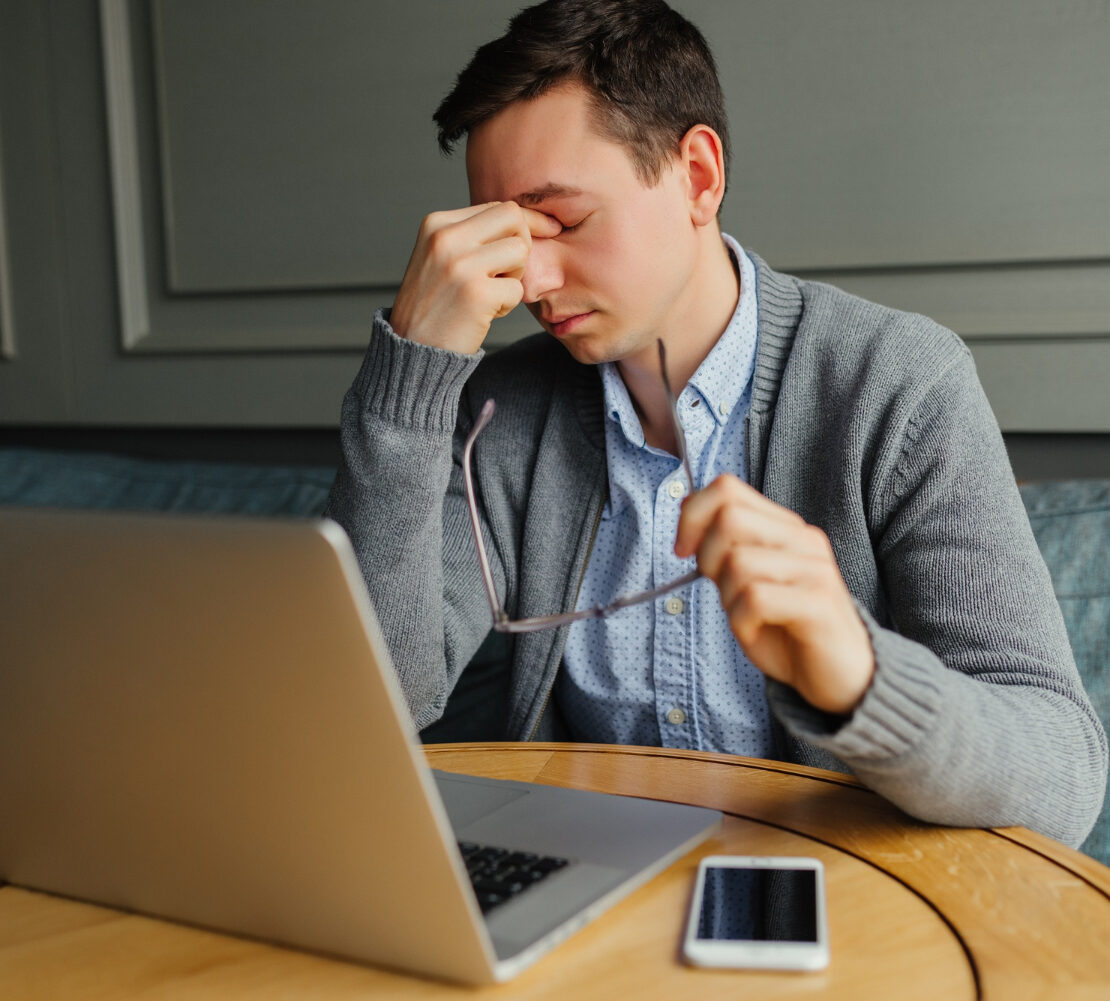 yoga eye pain screen