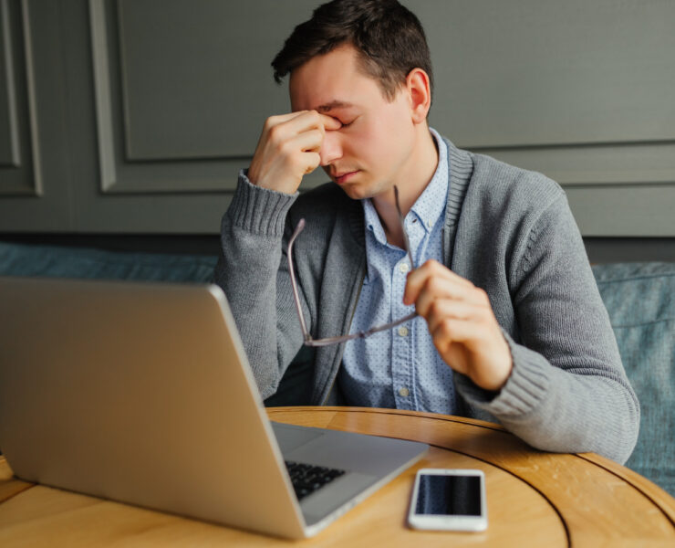 yoga eye pain screen