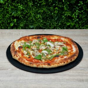 pizza em forma de pedra