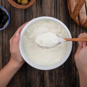 bowl com iogurte skyr