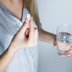 pill water woman