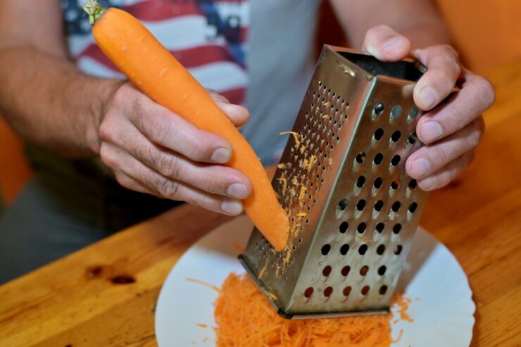 O melhor truque para ralar legumes
